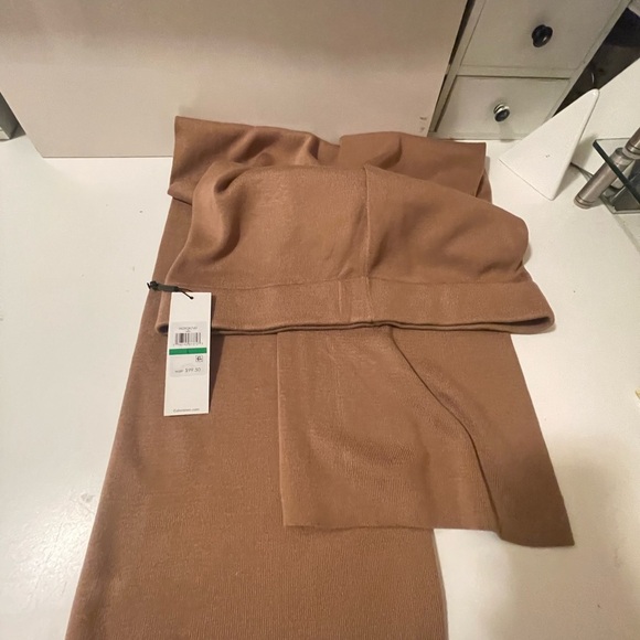 Calvin Klein The most stylish pants ever. New with tag - Picture 7 of 15